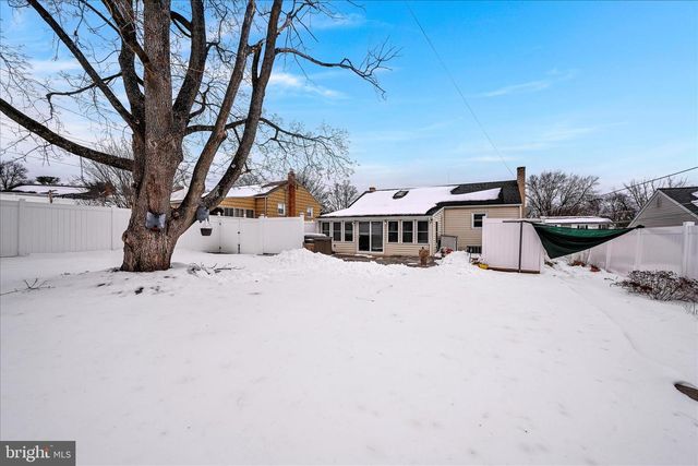 530 N MOUNT JOY ST, Elizabethtown, PA 17022