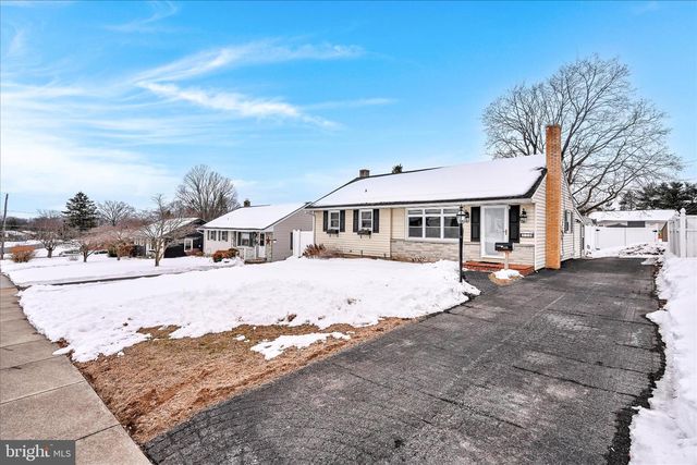 530 N MOUNT JOY ST, Elizabethtown, PA 17022