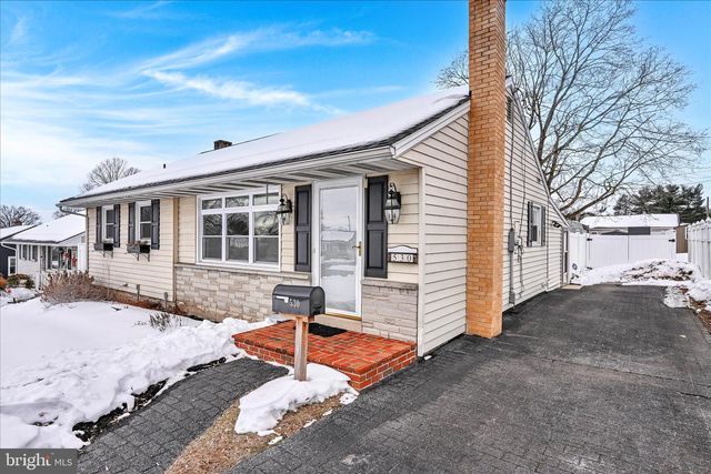 530 N MOUNT JOY ST, Elizabethtown, PA 17022