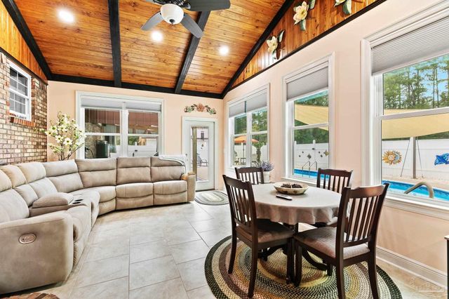 560 Veterans Dr, Monroeville, AL 36460