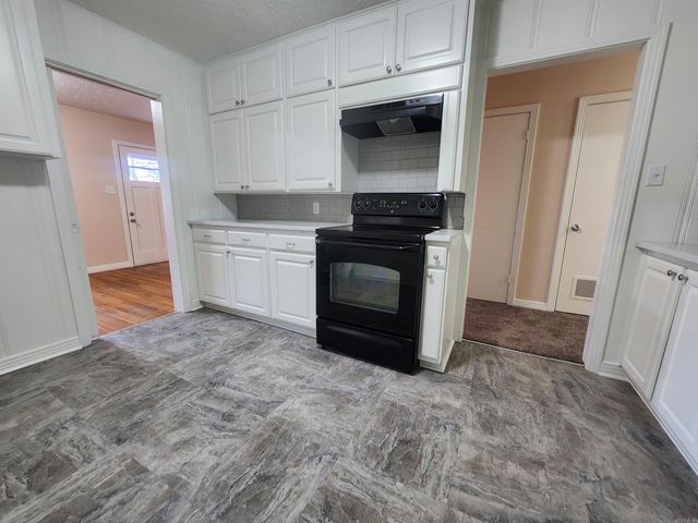 1309 Clifton Street, Conway, AR 72034