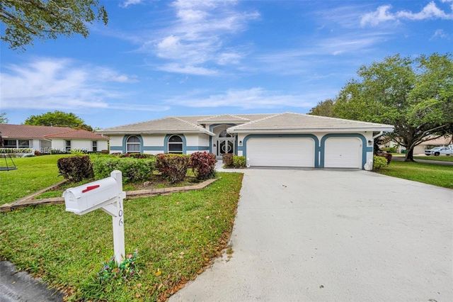 106 SW 85th Ter, Coral Springs, FL 33071