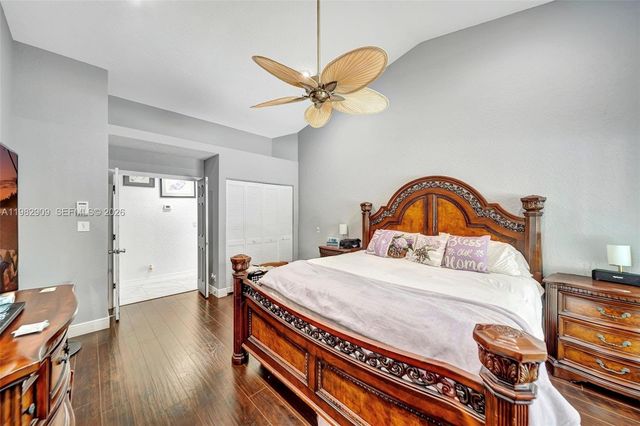 106 SW 85th Ter, Coral Springs, FL 33071