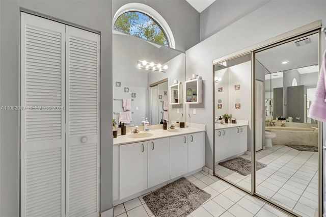 106 SW 85th Ter, Coral Springs, FL 33071