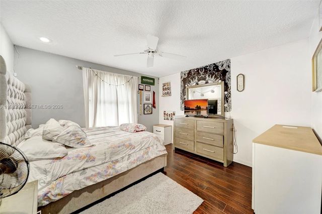 106 SW 85th Ter, Coral Springs, FL 33071