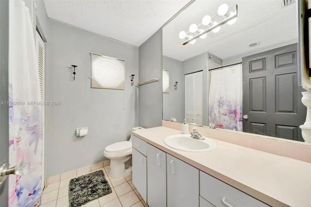 106 SW 85th Ter, Coral Springs, FL 33071