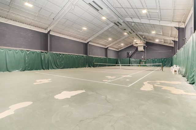 6085 Lincoln Drive 220, Edina, MN 55436