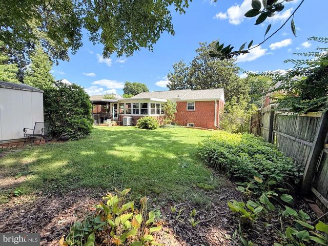 2016 N WOODSTOCK ST, Arlington, VA 22207