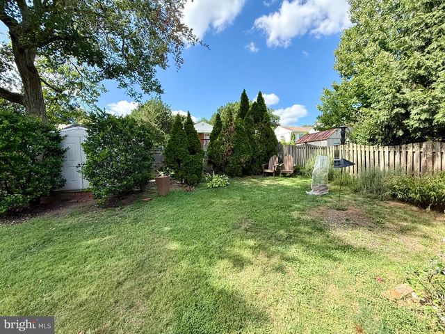 2016 N WOODSTOCK ST, Arlington, VA 22207
