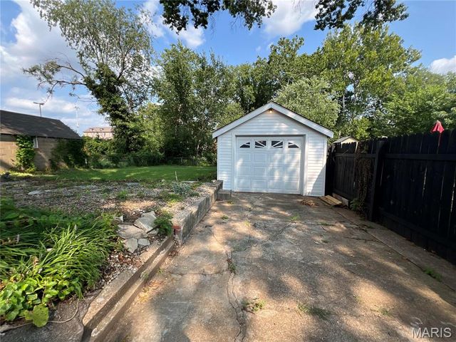 2366 Addie Avenue, Overland, MO 63114