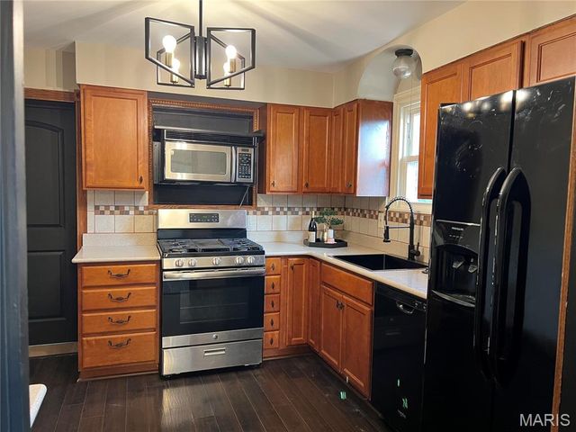 2366 Addie Avenue, Overland, MO 63114