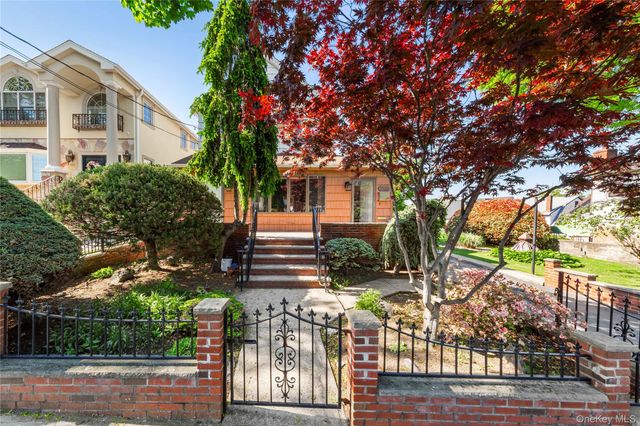 15043 8th Avenue, Whitestone, NY 11357