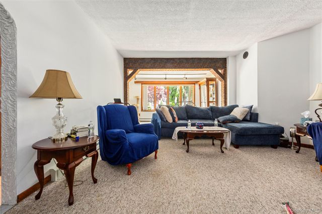 15043 8th Avenue, Whitestone, NY 11357