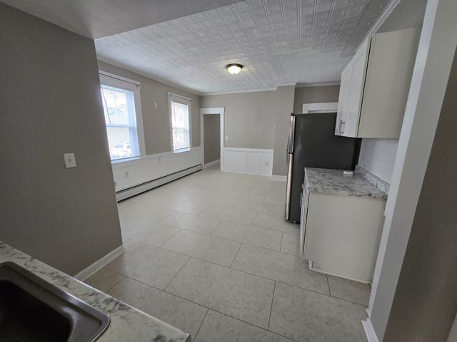286 Lake Avenue, Manchester, NH 03103