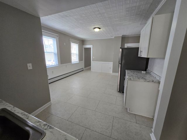 286 Lake Avenue, Manchester, NH 03103