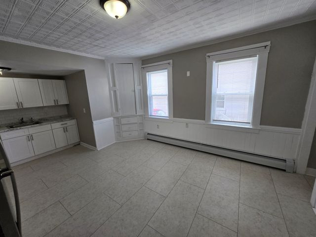 286 Lake Avenue, Manchester, NH 03103