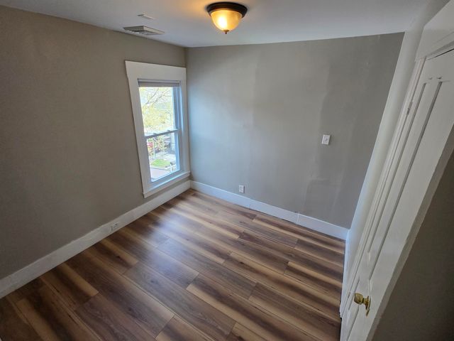 286 Lake Avenue, Manchester, NH 03103