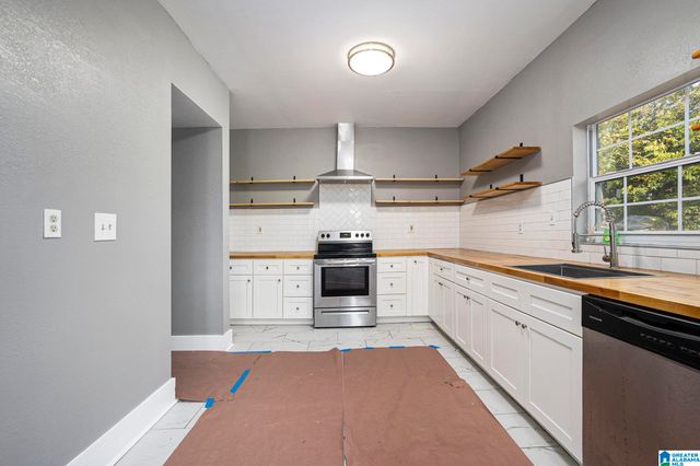 1628 44TH STREET, Birmingham, AL 35208