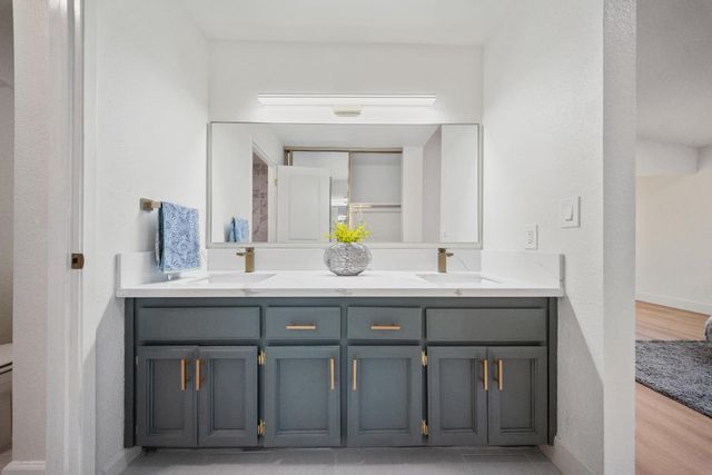 14 Morningsun Ct, Sacramento, CA 95831