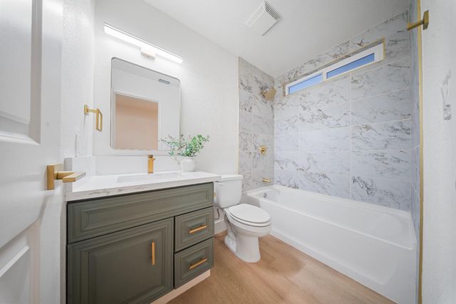 14 Morningsun Ct, Sacramento, CA 95831