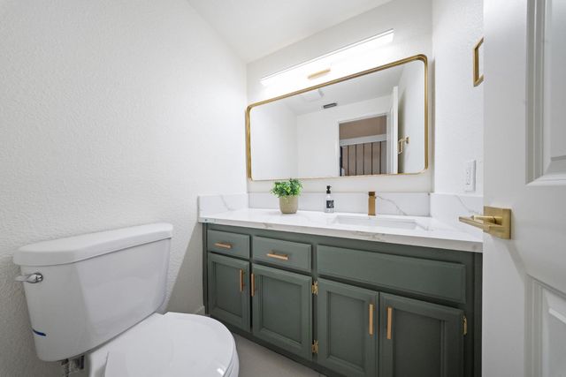 14 Morningsun Ct, Sacramento, CA 95831