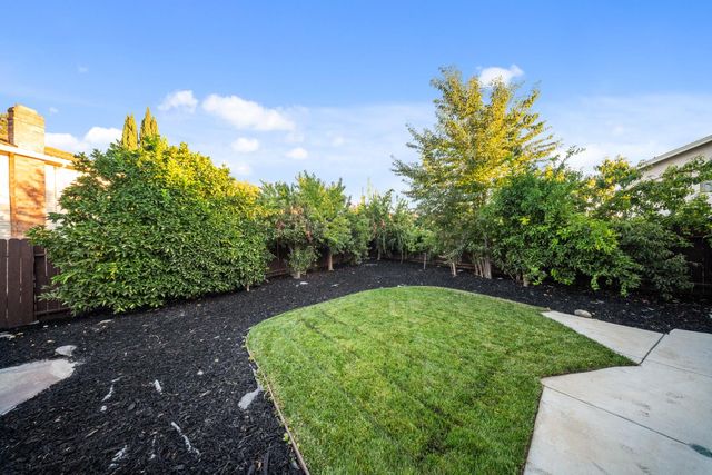 14 Morningsun Ct, Sacramento, CA 95831