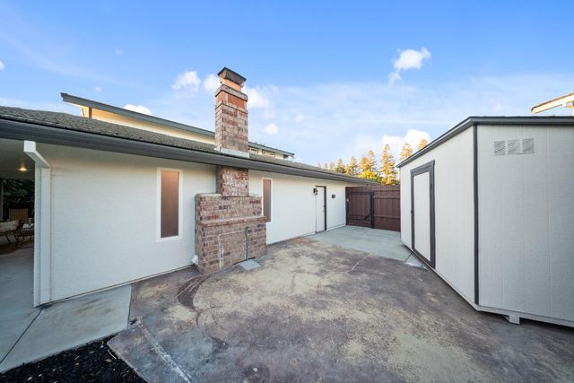14 Morningsun Ct, Sacramento, CA 95831