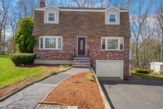 10 Blackhorse Lane, Burlington, MA 01803