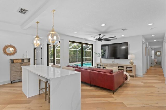207 S COOLIDGE AVENUE, Tampa, FL 33609