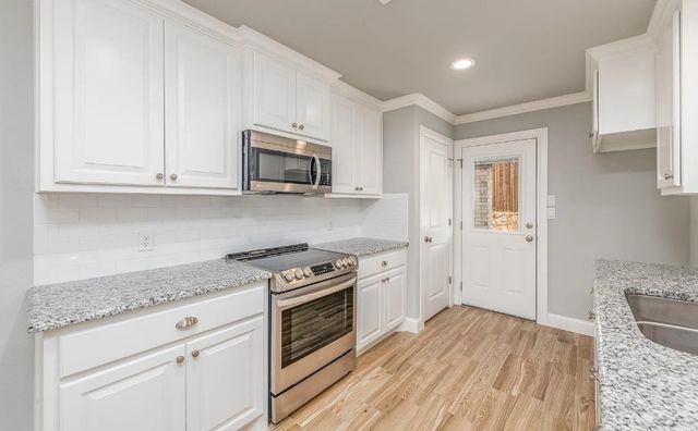 720 Rolling Terrace Circle, Granbury, TX 76049