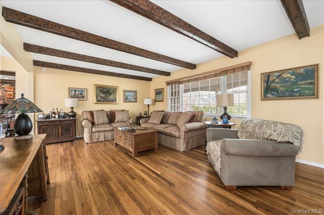 6625 Hortons Lane, Southold, NY 11971