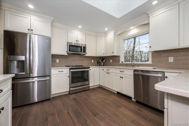 6625 Hortons Lane, Southold, NY 11971