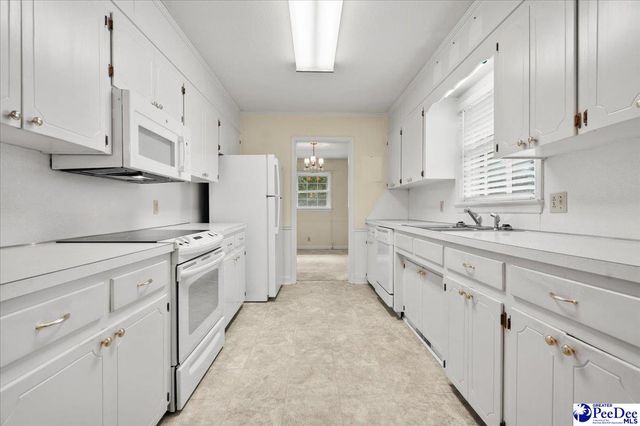 1919 E Sandhurst Dr., Florence, SC 29505