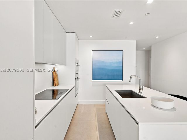 700 NE 24th St 5605, Miami, FL 33137