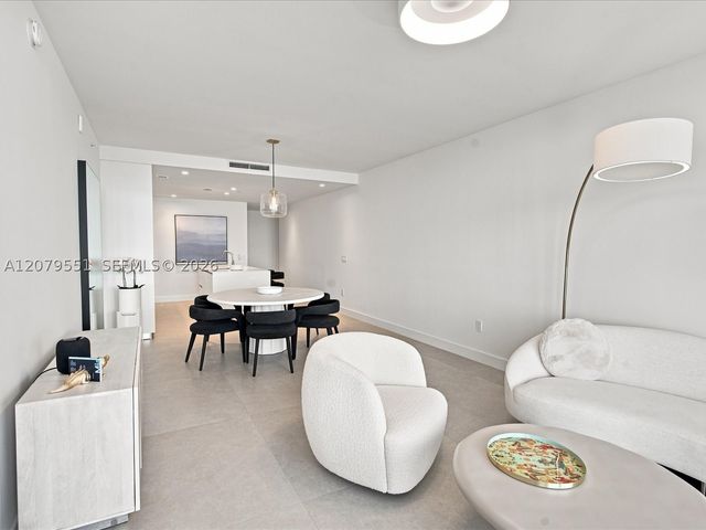 700 NE 24th St 5605, Miami, FL 33137