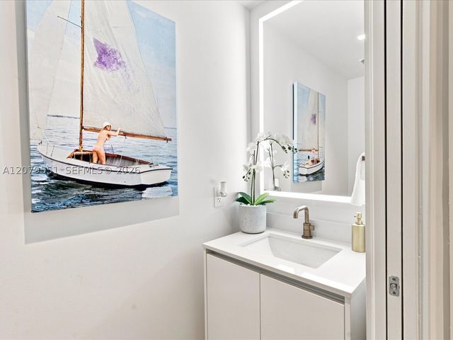 700 NE 24th St 5605, Miami, FL 33137