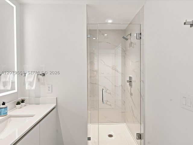 700 NE 24th St 5605, Miami, FL 33137