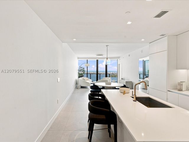 700 NE 24th St 5605, Miami, FL 33137