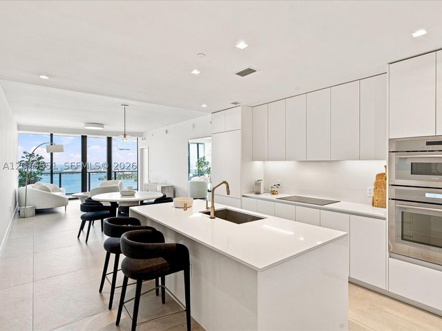 700 NE 24th St 5605, Miami, FL 33137