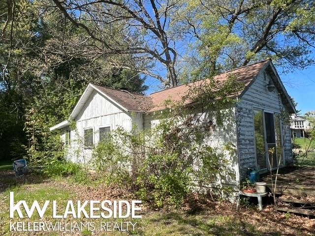 1576 Bayview St Street, Lake Orion, MI 48362