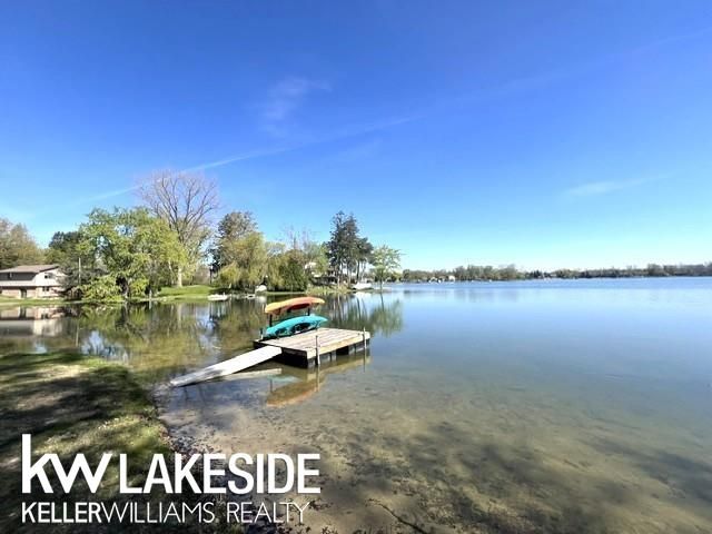 1576 Bayview St Street, Lake Orion, MI 48362