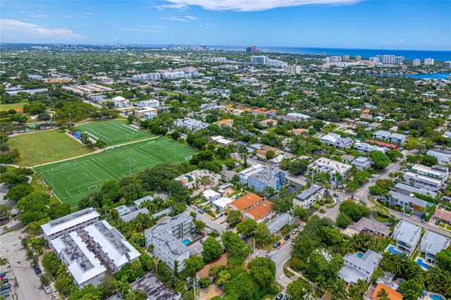 609 NE 13th Avenue 303, Fort Lauderdale, FL 33304