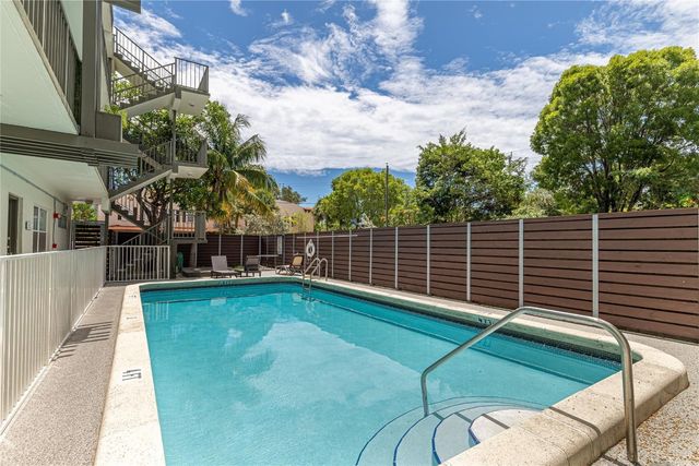 609 NE 13th Avenue 303, Fort Lauderdale, FL 33304