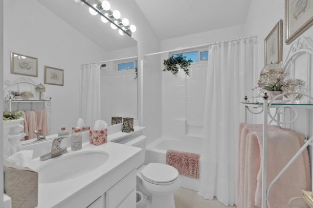 8661 Wintergardens Blvd 74, Lakeside, CA 92040