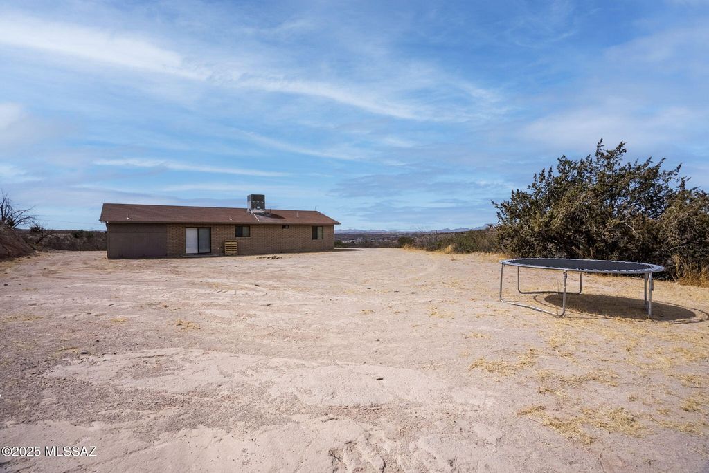 370 Camino Brizza Bonnel, Rio Rico, AZ 85648