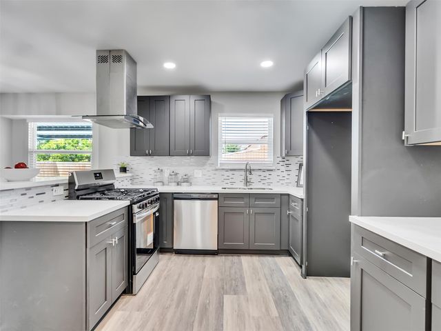 1414 Louisiana Avenue, Deer Park, TX 77536
