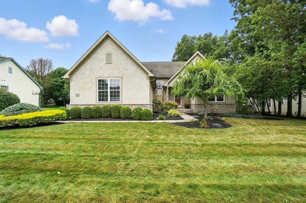 7826 Lydia Drive, Lewis Center, OH 43035
