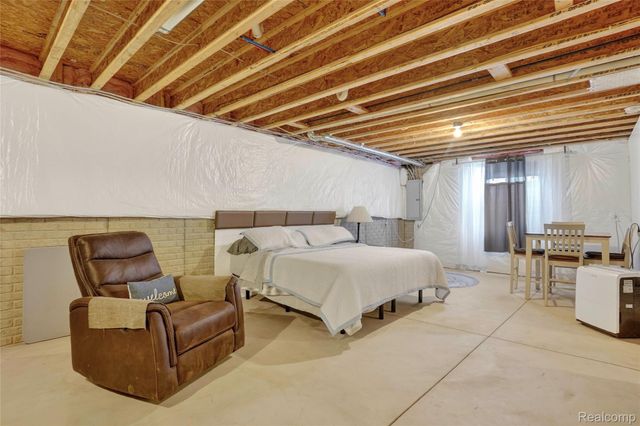 317 N Collins Street, Fowlerville Village, MI 48836