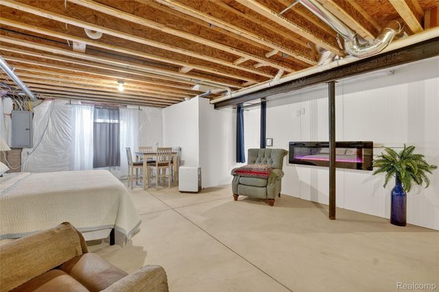 317 N Collins Street, Fowlerville Village, MI 48836