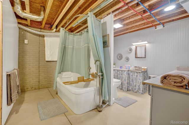 317 N Collins Street, Fowlerville Village, MI 48836